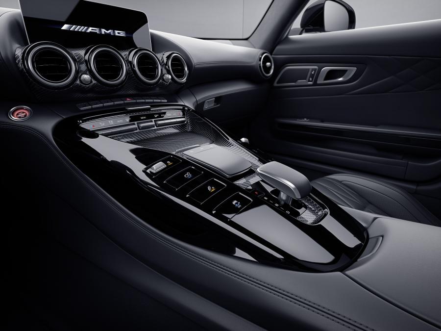 Интерьер Mercedes-AMG GT (R190) 2020 года  (WW) (фото 7 из 8)